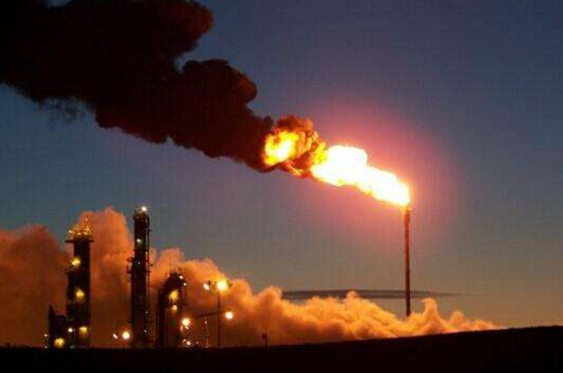 炼化厂火炬 炼化厂火炬