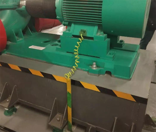 设备外露导电部分接地(电动机外壳接地) 设备外露导电部分接地(电动机外壳接地)